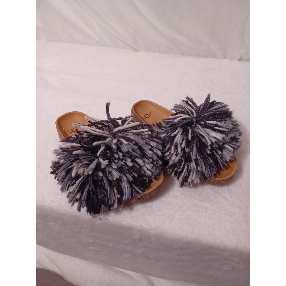 UGG Cindi sandals‎